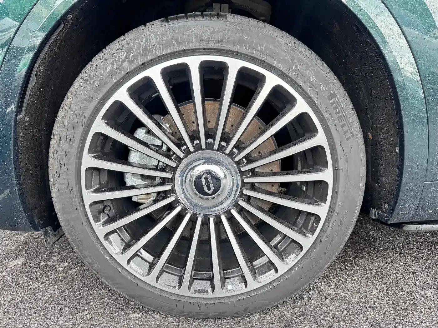 Wenjie M8 2025 Ultra Extended Range Edition (53.4kWh, 6-seater, 192-line LiDAR) — миниатюра 21