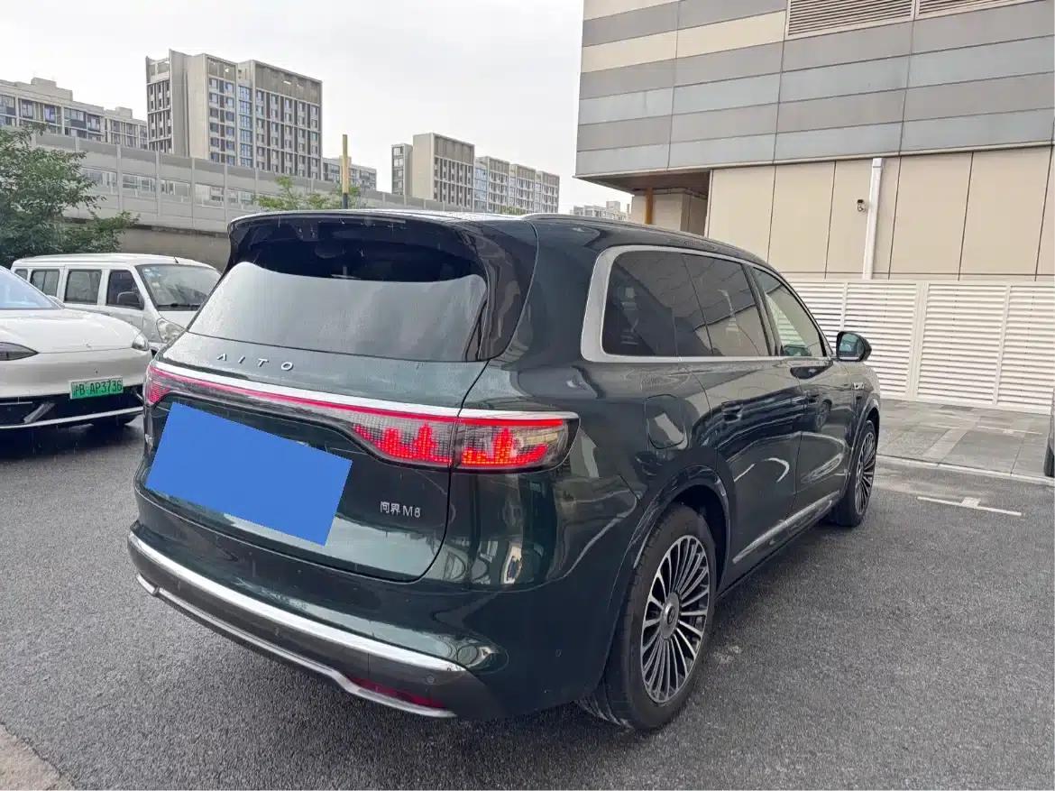 Wenjie M8 2025 Ultra Extended Range Edition (53.4kWh, 6-seater, 192-line LiDAR) — миниатюра 4
