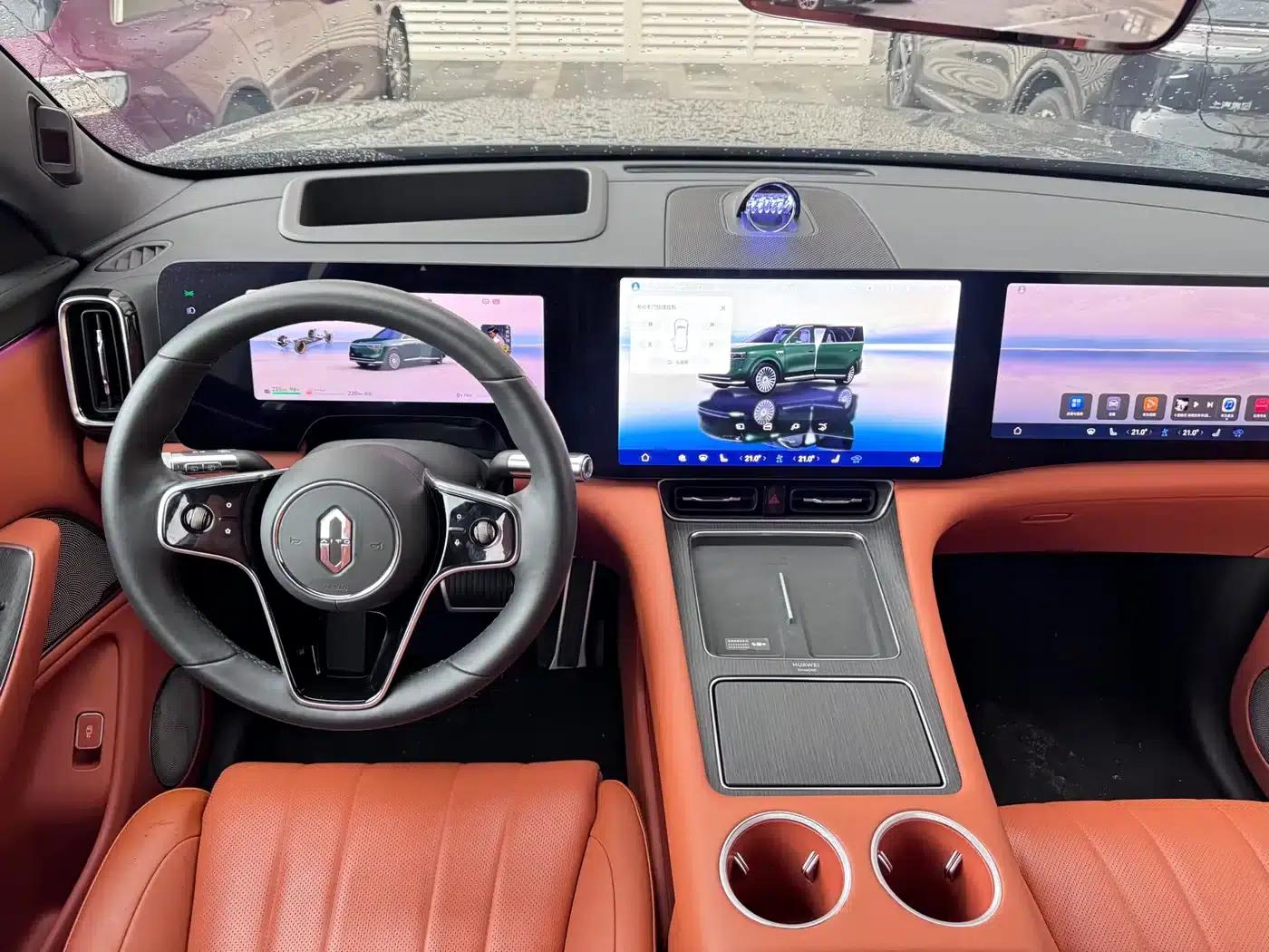 Wenjie M8 2025 Ultra Extended Range Edition (53.4kWh, 6-seater, 192-line LiDAR) — миниатюра 8
