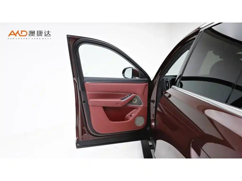 Wenjie M8/1.5T/2025/Range Extended Ultra Version 53.4kwh 5 Seats (192-line LiDAR) — миниатюра 10