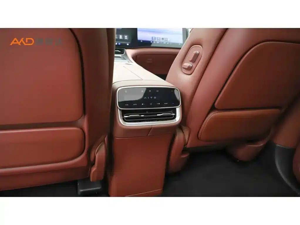 Wenjie M8/1.5T/2025/Range Extended Ultra Edition, 53.4kWh, 5 seats (192-line LiDAR) — миниатюра 9