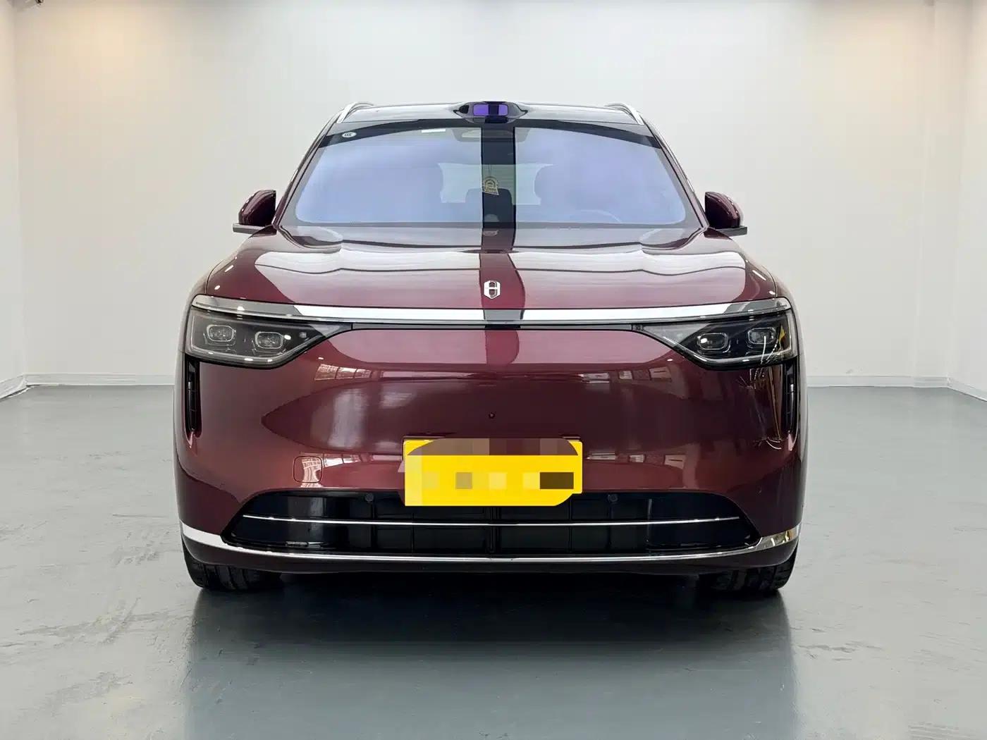 Wenjie M8 2025 Ultra Extended Range Edition (53.4kWh, 5-seater, 192-line LiDAR) — миниатюра 2