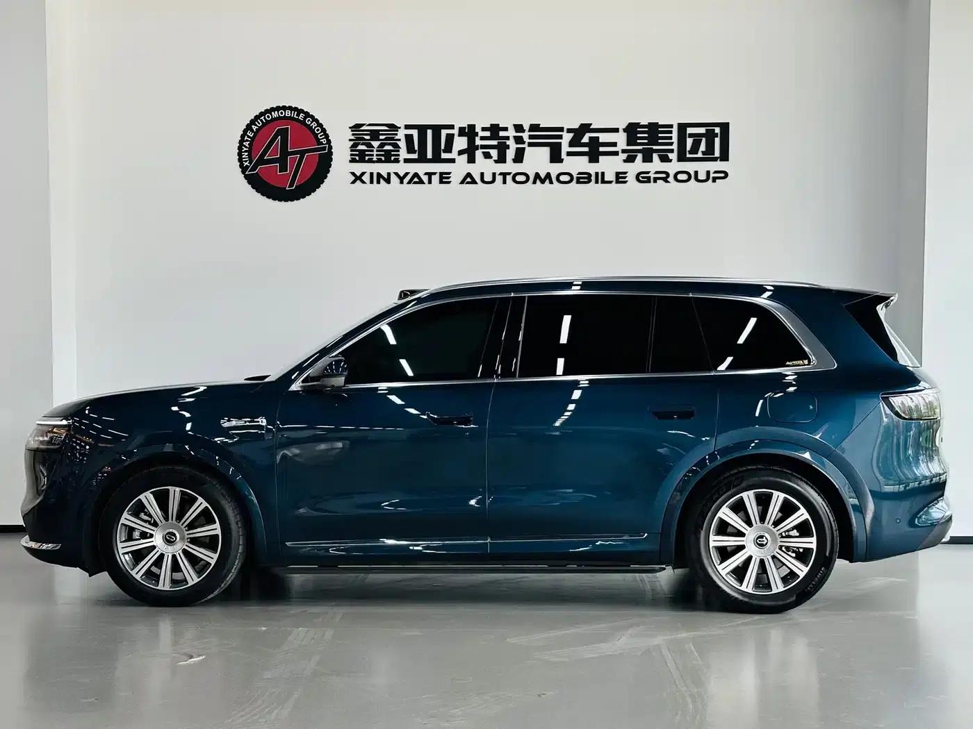 Wenjie M8 2025 Ultra Extended Range Edition (53.4kWh, 6-seater, 192-line LiDAR) — миниатюра 4