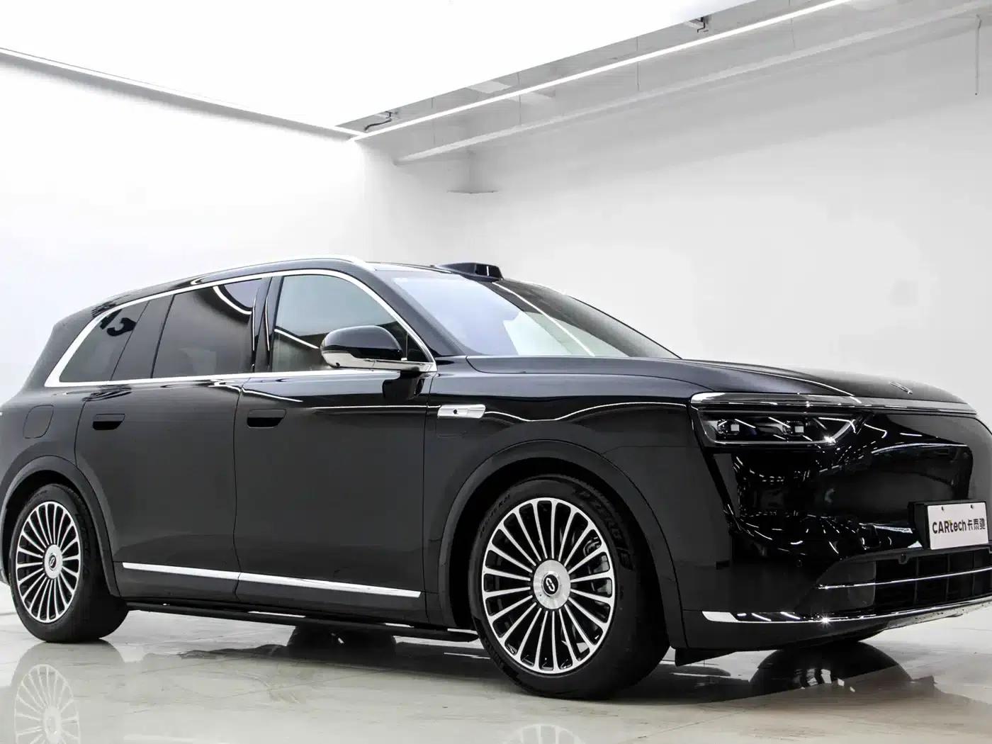 Wenjie M8 2025 Extended Range Ultra Edition 53.4kWh 5-Seat Version (192-line LiDAR) — миниатюра 16