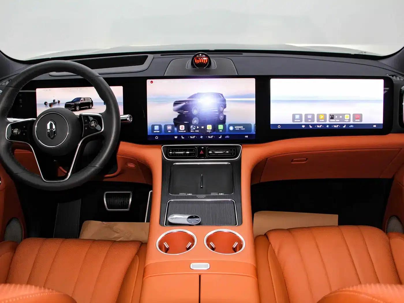 Wenjie M8 2025 Extended Range Ultra Edition 53.4kWh 5-Seat Version (192-line LiDAR) — миниатюра 30