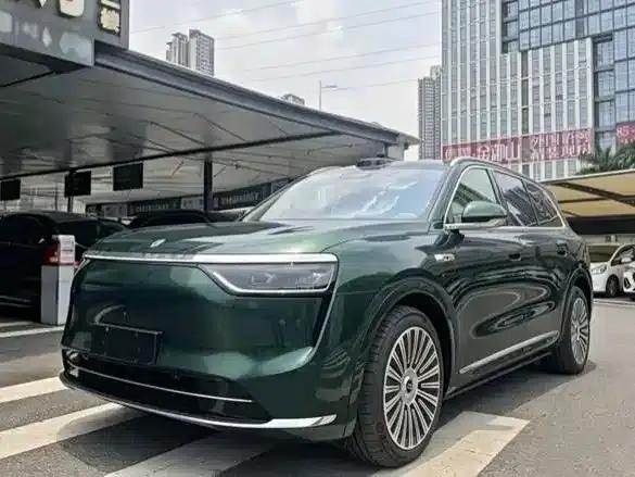 Wenjie M8 2025 Range Extended Ultra Edition 53.4kWh 6-Seat Version (192-line LiDAR) — миниатюра 1