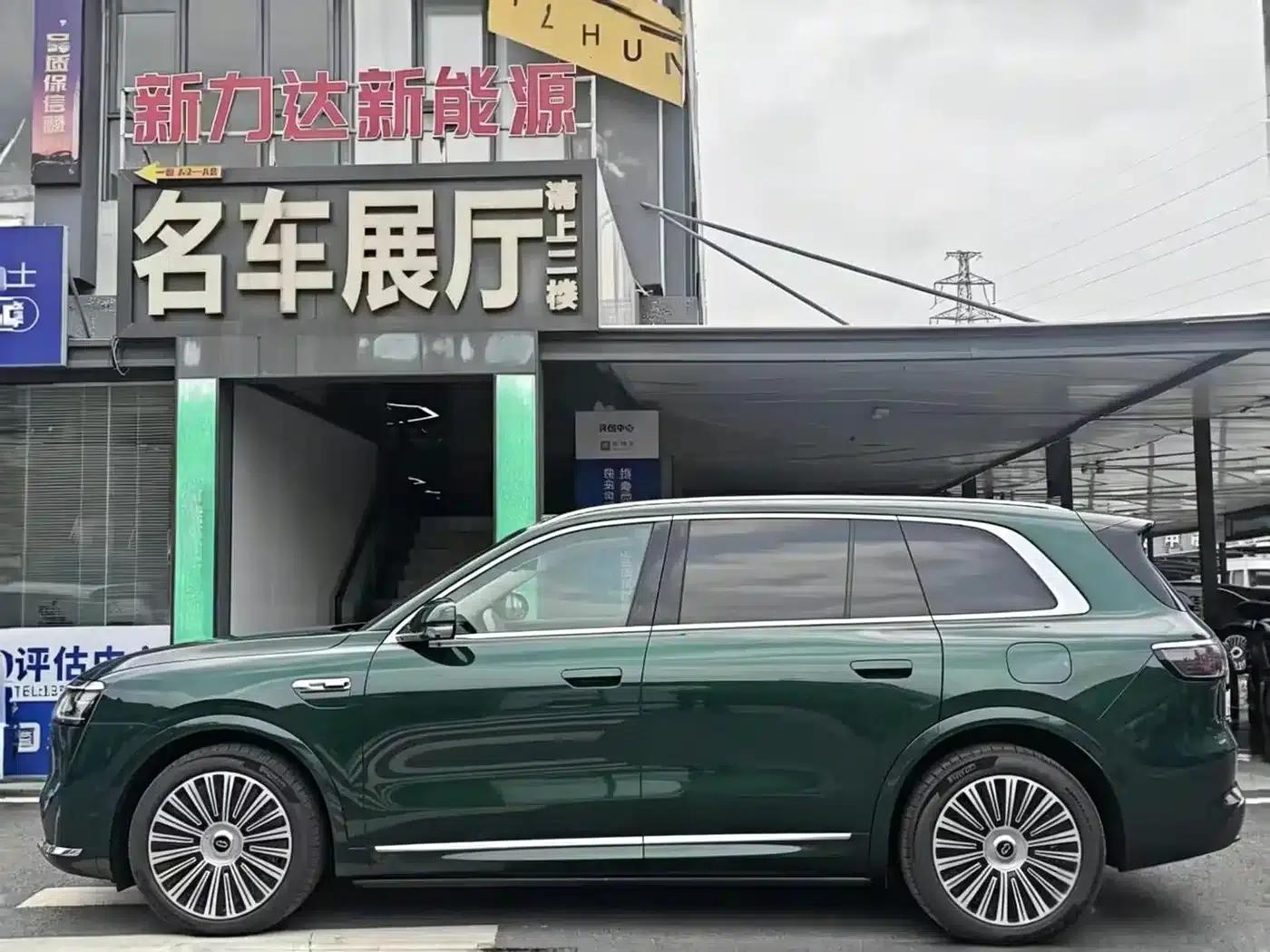 Wenjie M8 2025 Range Extended Ultra Edition 53.4kWh 6-Seat Version (192-line LiDAR) — миниатюра 5