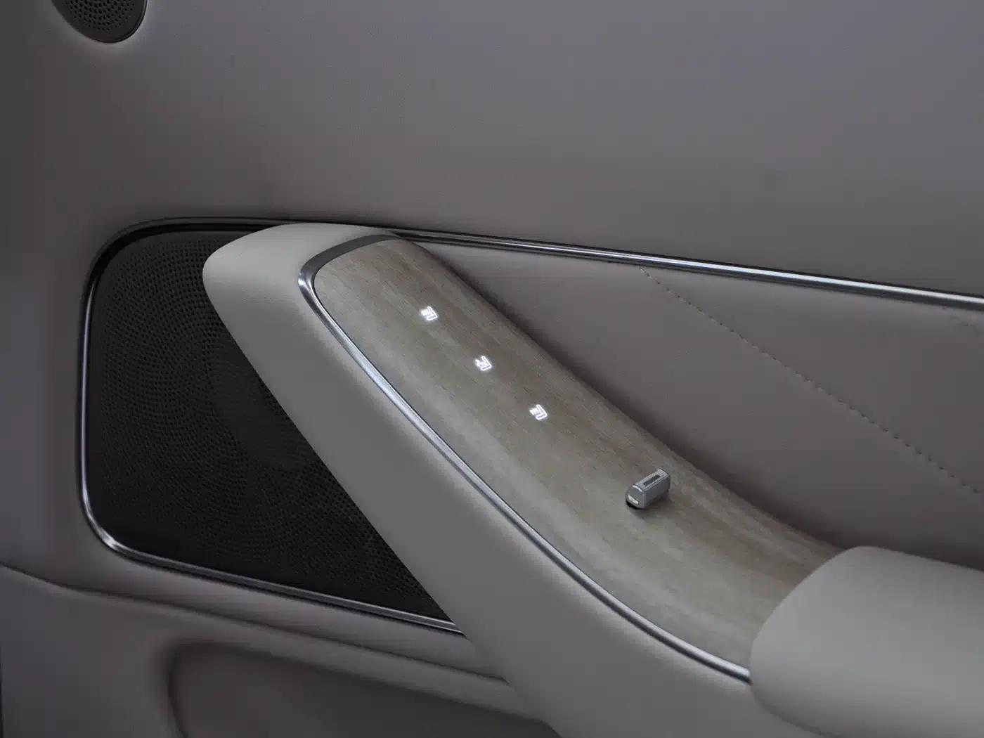 Wenjie M8 2025 Extended Range Max Edition 37kWh 5-Seat Version (192-line LiDAR) — миниатюра 11