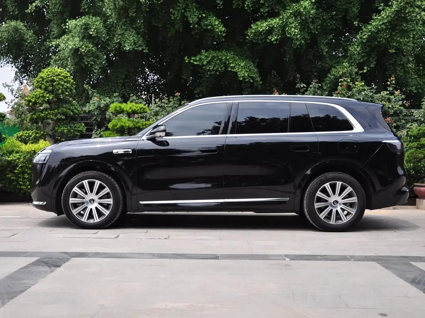 Wenjie M8 2025 Extended Range Max Edition 37kWh 5-Seat Version (192-line LiDAR) — миниатюра 3