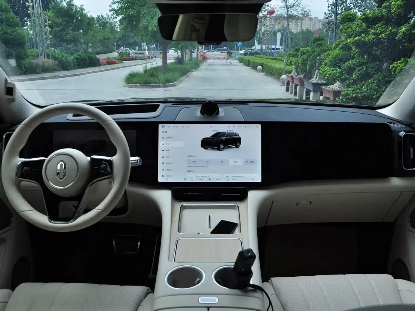 Wenjie M8 2025 Extended Range Max Edition 37kWh 5-Seat Version (192-line LiDAR) — миниатюра 8