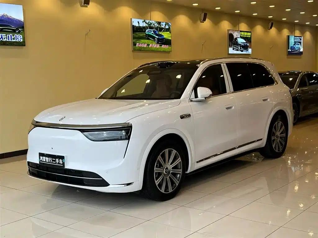 Wenjie M8 2025 Extended Range Max+ Version (53.4kWh, 6-seater, 192-line LiDAR) — миниатюра 1