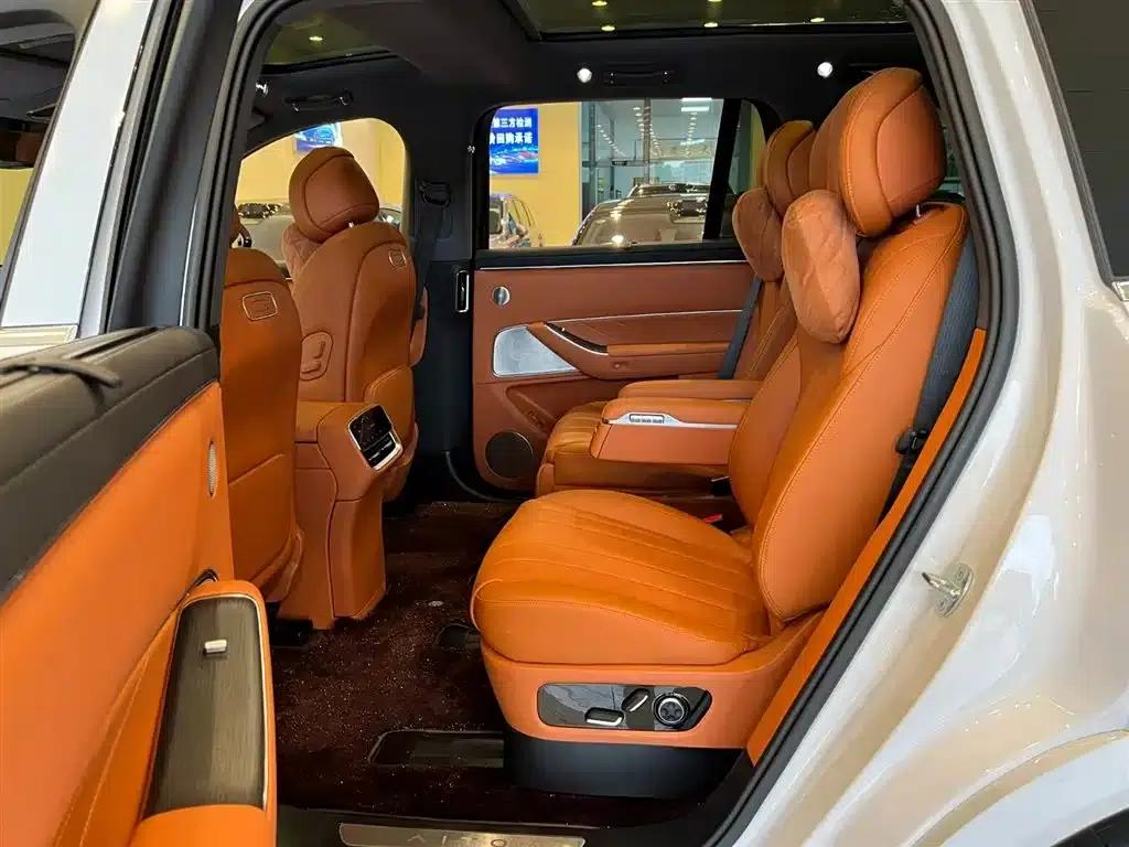 Wenjie M8 2025 Extended Range Max+ Version (53.4kWh, 6-seater, 192-line LiDAR) — миниатюра 36