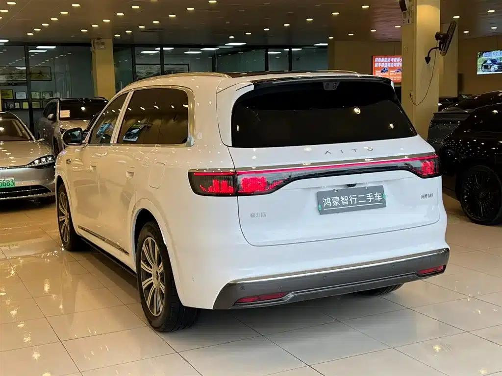 Wenjie M8 2025 Extended Range Max+ Version (53.4kWh, 6-seater, 192-line LiDAR) — миниатюра 7