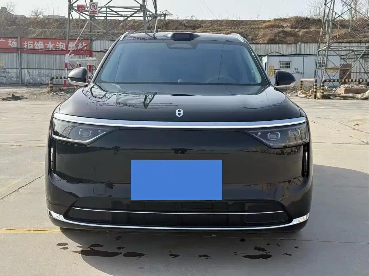 Wenjie M8 2025 Extended Range Max+ Version 53.4kWh 6-Seat Version (192-line LiDAR) — миниатюра 2