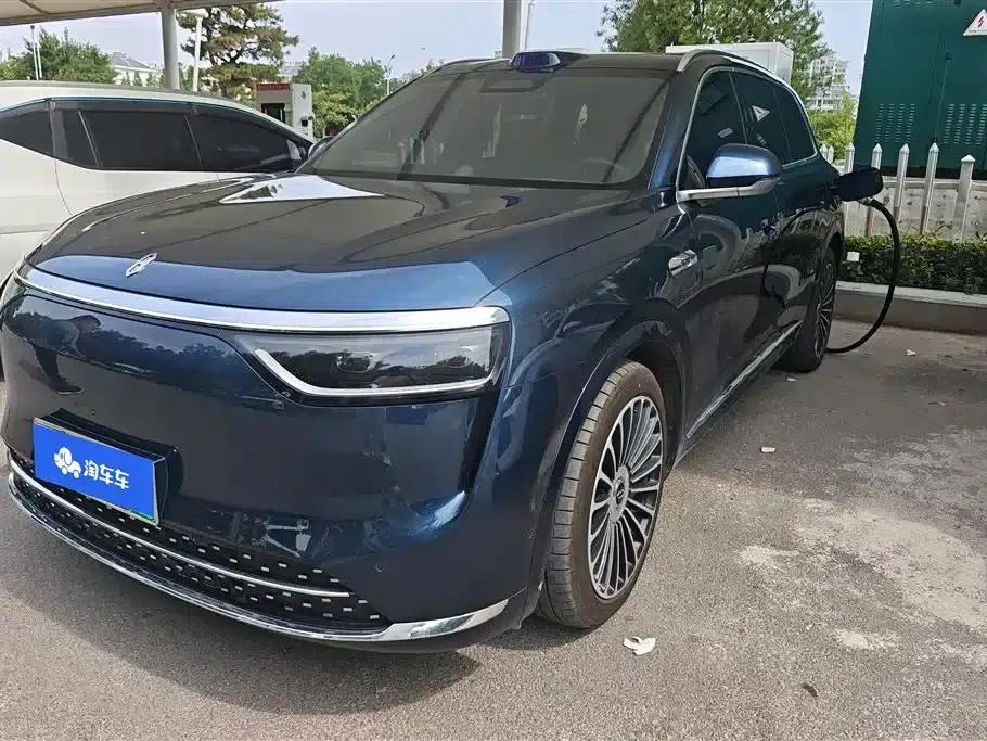 Wenjie M8 2025 Range Extended Ultra Edition 53.4kWh 6-Seat Version (192-line LiDAR) — миниатюра 1