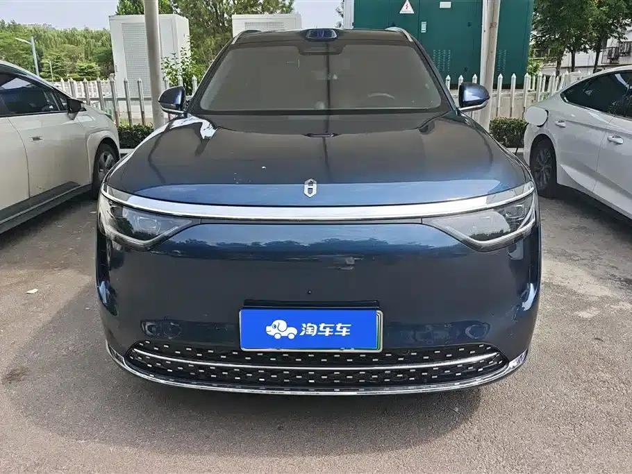 Wenjie M8 2025 Range Extended Ultra Edition 53.4kWh 6-Seat Version (192-line LiDAR) — миниатюра 2