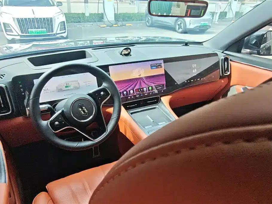 Wenjie M8 2025 Range Extended Ultra Edition 53.4kWh 6-Seat Version (192-line LiDAR) — миниатюра 12