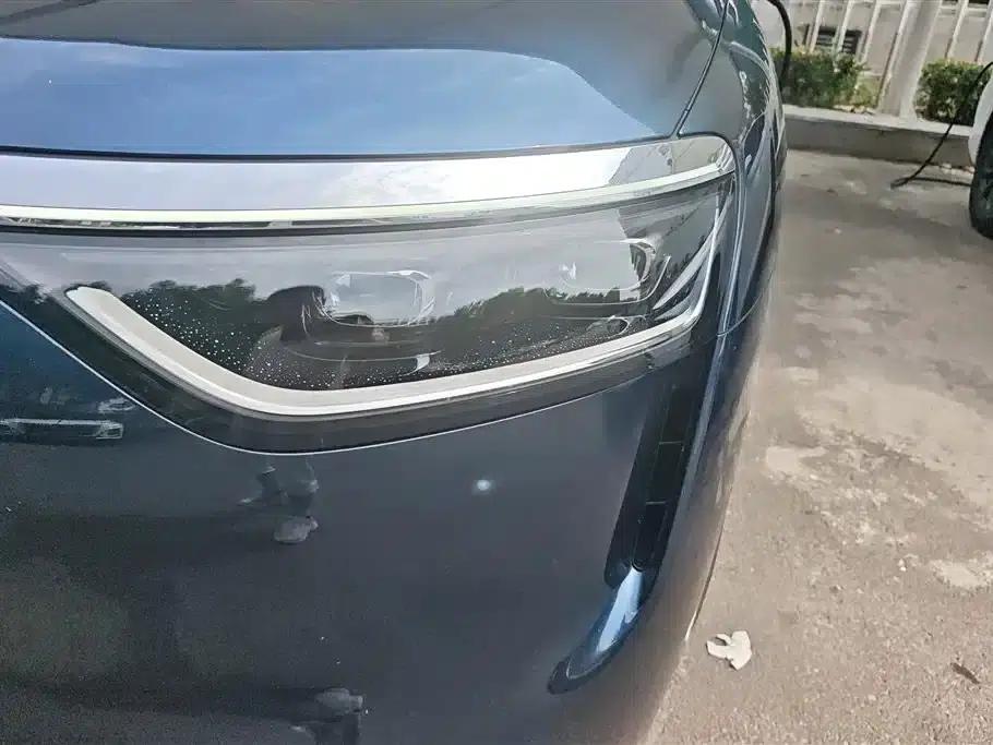 Wenjie M8 2025 Range Extended Ultra Edition 53.4kWh 6-Seat Version (192-line LiDAR) — миниатюра 5