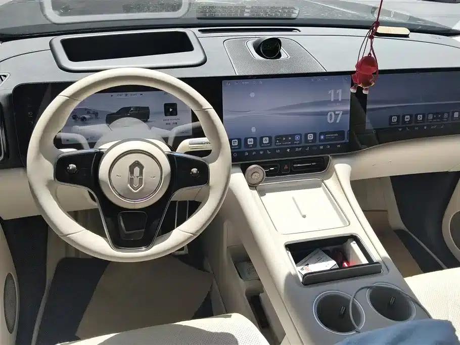 Wenjie M8 2025 Range Extended Max+ Version 53.4kWh 5-Seat Version (192-line LiDAR) — миниатюра 12