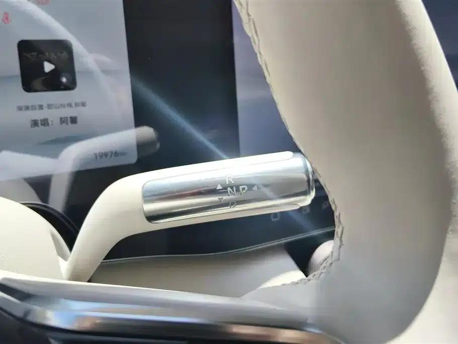 Wenjie M8 2025 Range Extended Max+ Version 53.4kWh 5-Seat Version (192-line LiDAR) — миниатюра 16