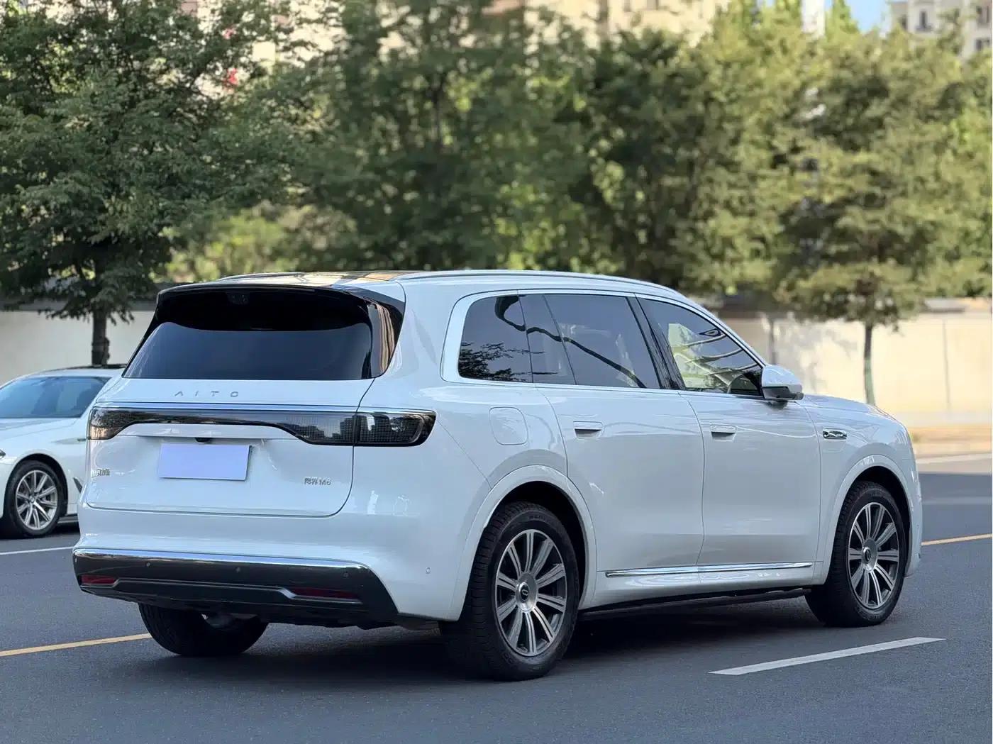Wenjie M8 2025 Extended Range Max+ Version (53.4kWh, 5-seater, 192-line LiDAR) — миниатюра 4