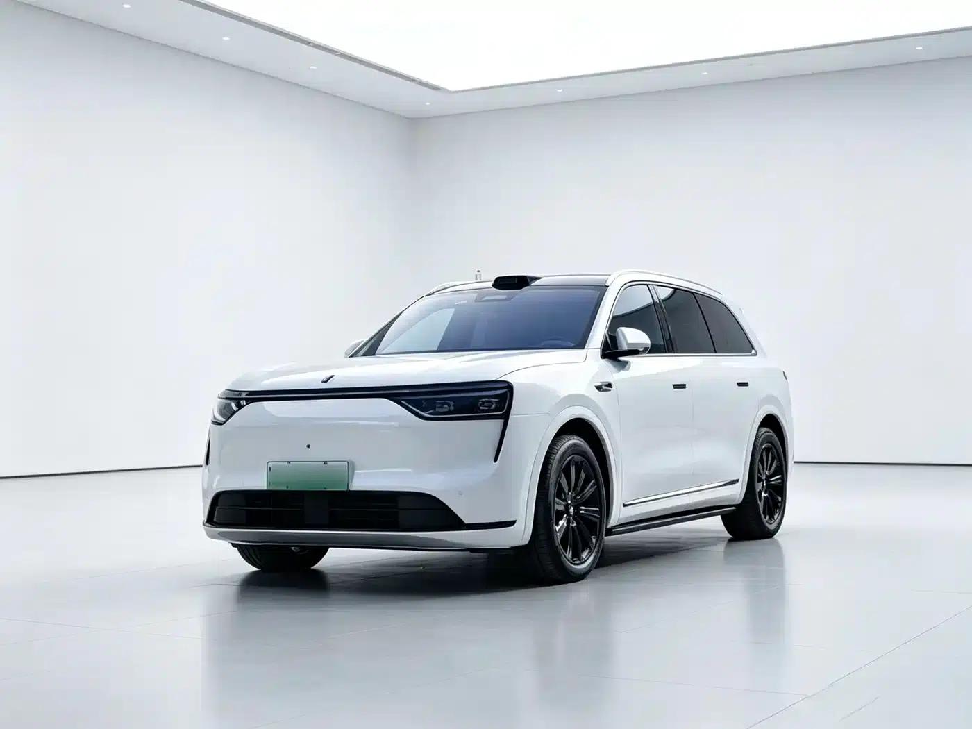 Wenjie M8 2025 Extended Range Max+ Version (53.4kWh, 6-seater, 192-line LiDAR) — миниатюра 1