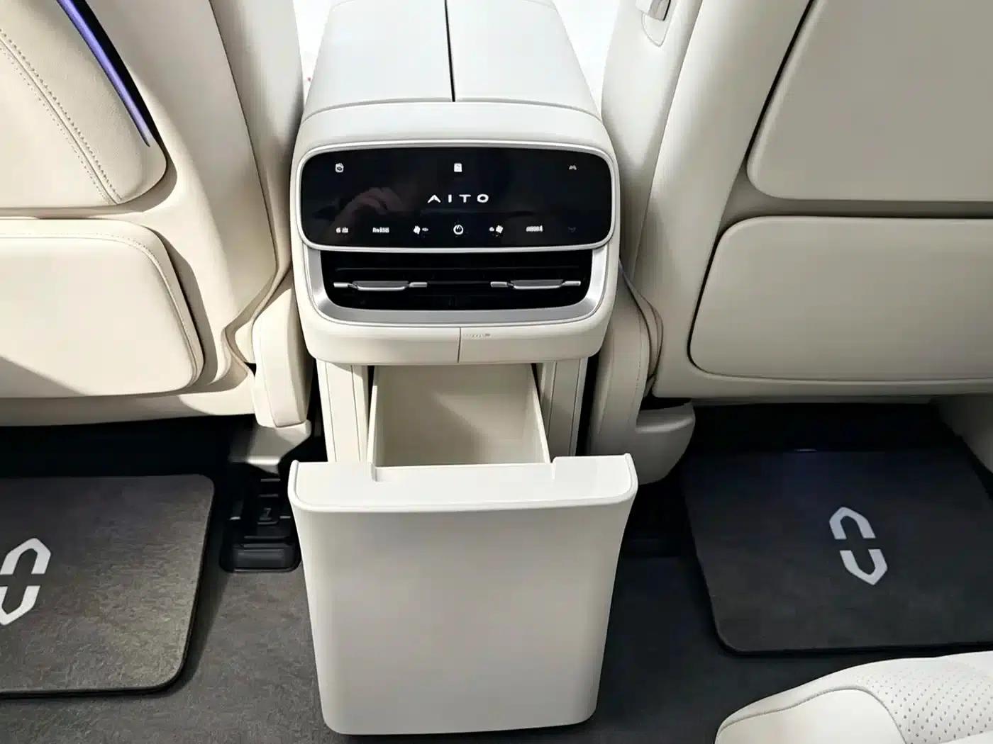 Wenjie M8 2025 Extended Range Max+ Version (53.4kWh, 6-seater, 192-line LiDAR) — миниатюра 5