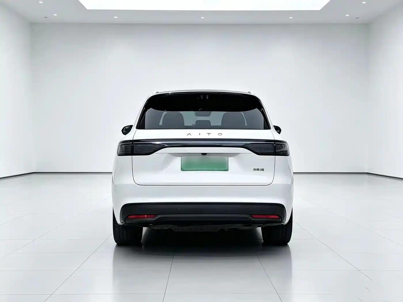 Wenjie M8 2025 Extended Range Max+ Version (53.4kWh, 6-seater, 192-line LiDAR) — миниатюра 6