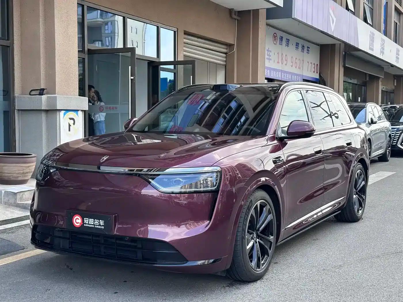 Wenjie M8 2025 Ultra Extended Range Edition (53.4kWh, 6-seater, 192-line LiDAR) — миниатюра 1