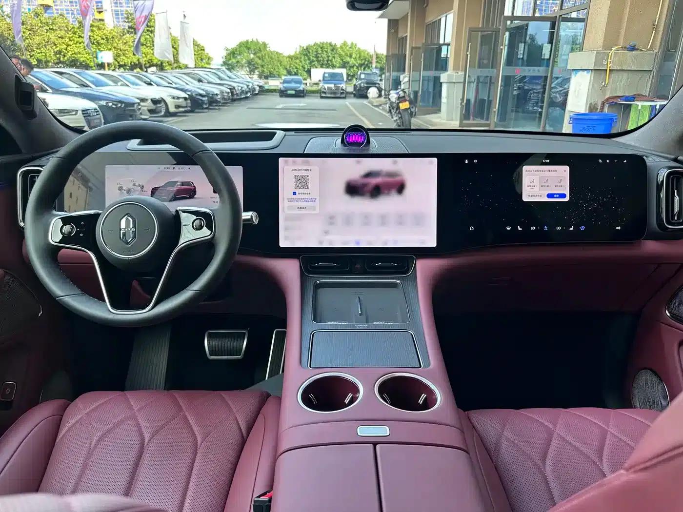 Wenjie M8 2025 Ultra Extended Range Edition (53.4kWh, 6-seater, 192-line LiDAR) — миниатюра 12