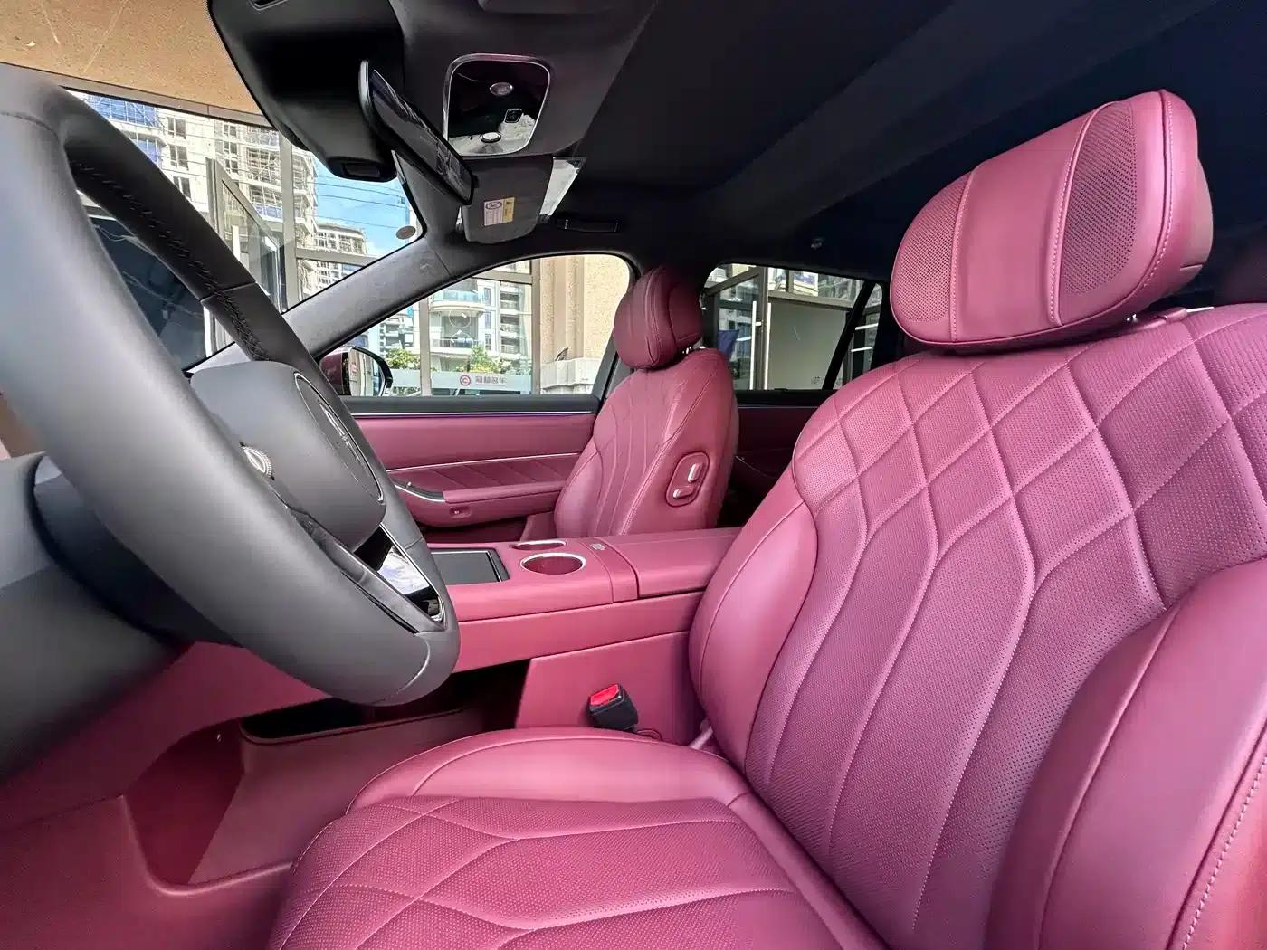 Wenjie M8 2025 Ultra Extended Range Edition (53.4kWh, 6-seater, 192-line LiDAR) — миниатюра 16