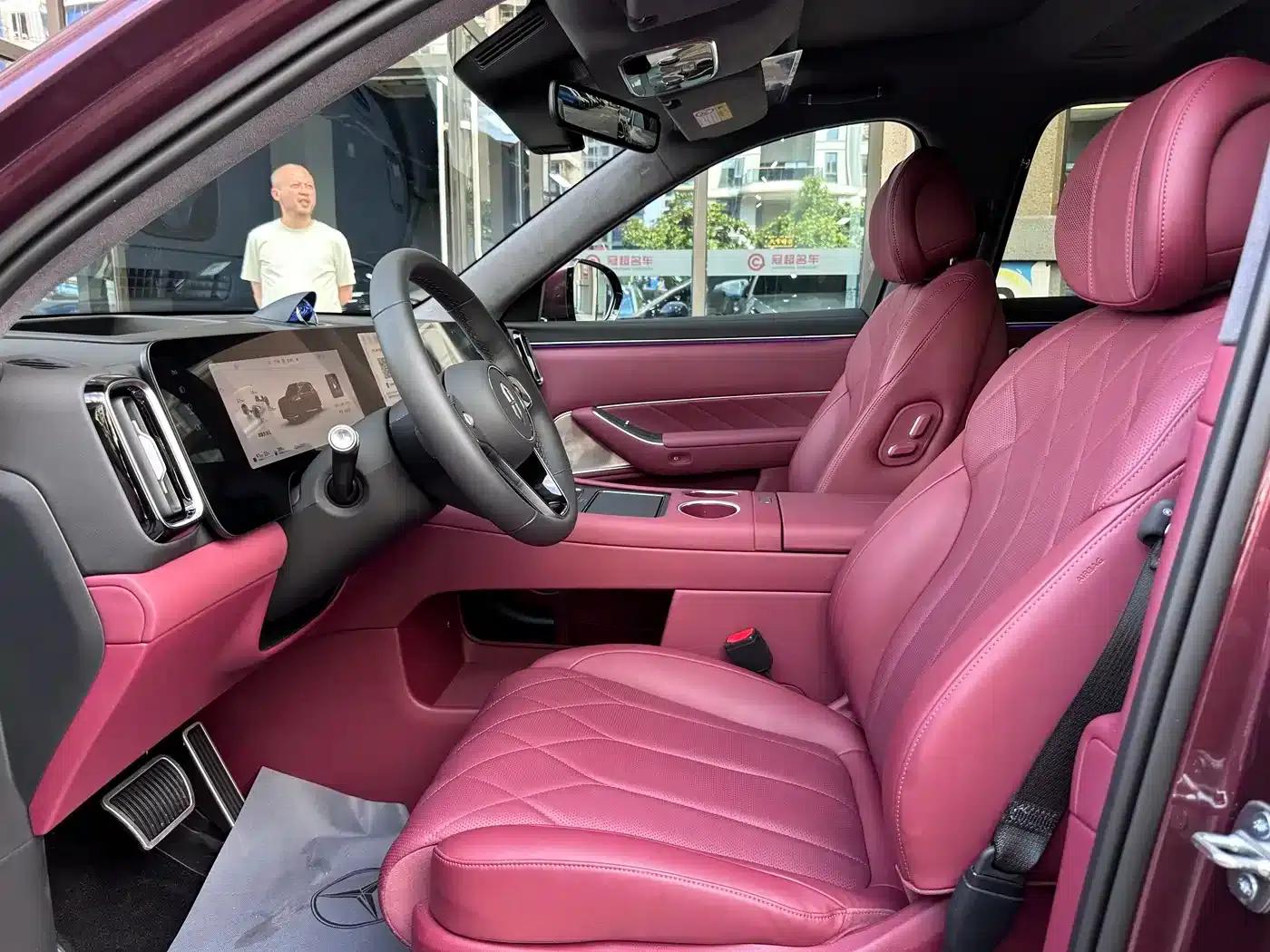 Wenjie M8 2025 Ultra Extended Range Edition (53.4kWh, 6-seater, 192-line LiDAR) — миниатюра 17