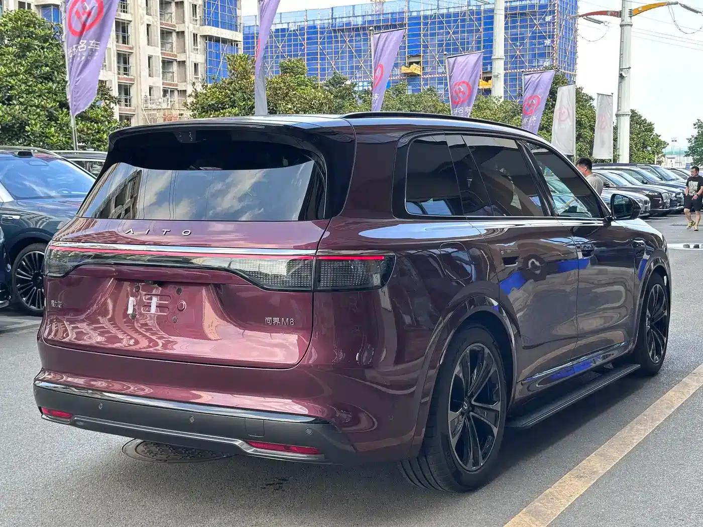 Wenjie M8 2025 Ultra Extended Range Edition (53.4kWh, 6-seater, 192-line LiDAR) — миниатюра 5