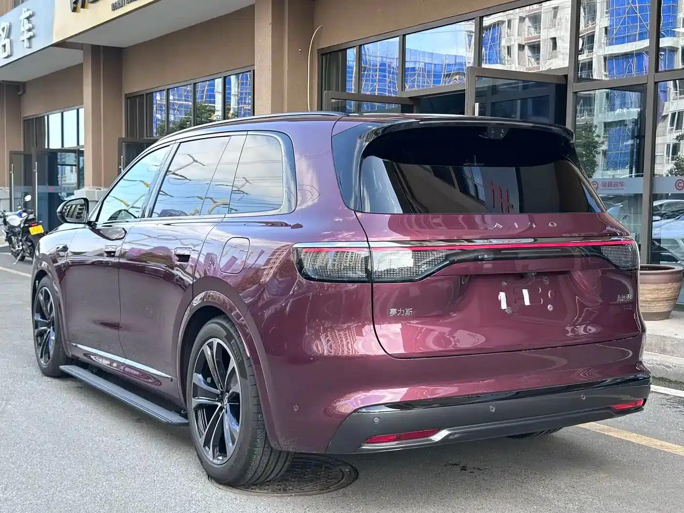 Wenjie M8 2025 Ultra Extended Range Edition (53.4kWh, 6-seater, 192-line LiDAR) — миниатюра 6