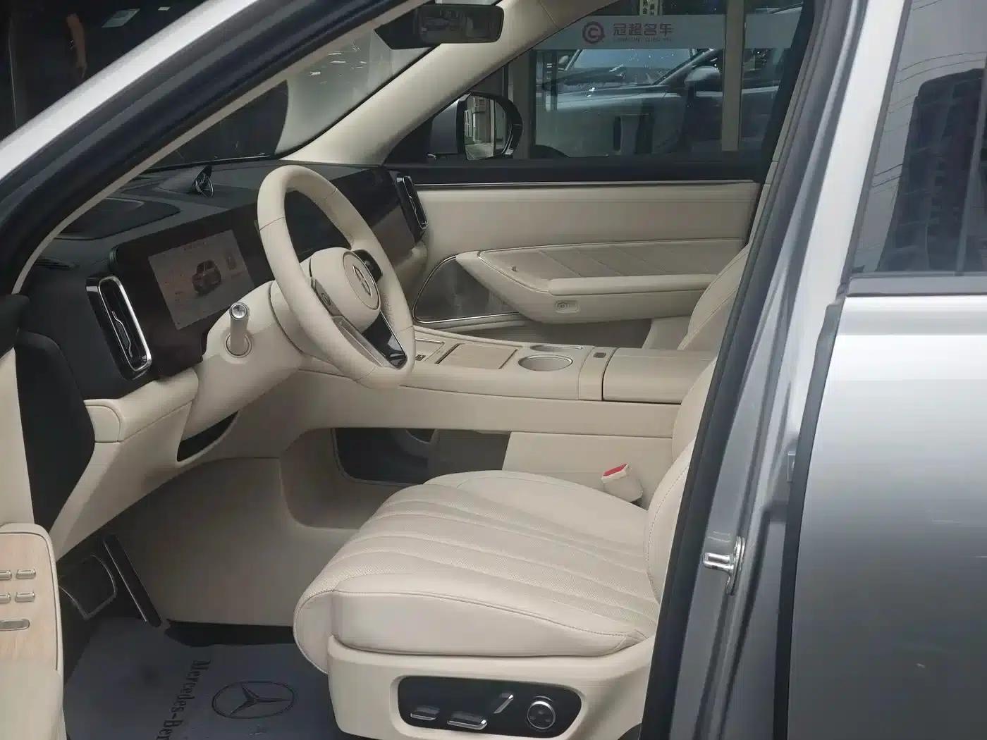 Wenjie M8 2025 Range Extended Ultra Edition 53.4kWh 6-Seat Version (192-line LiDAR) — миниатюра 9