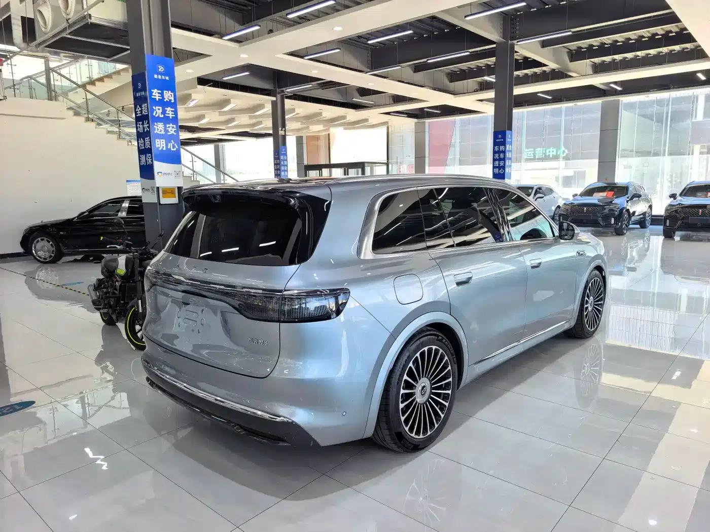 Wenjie M8 2025 Ultra Extended Range Edition (53.4kWh, 6-seater, 192-line LiDAR) — миниатюра 5