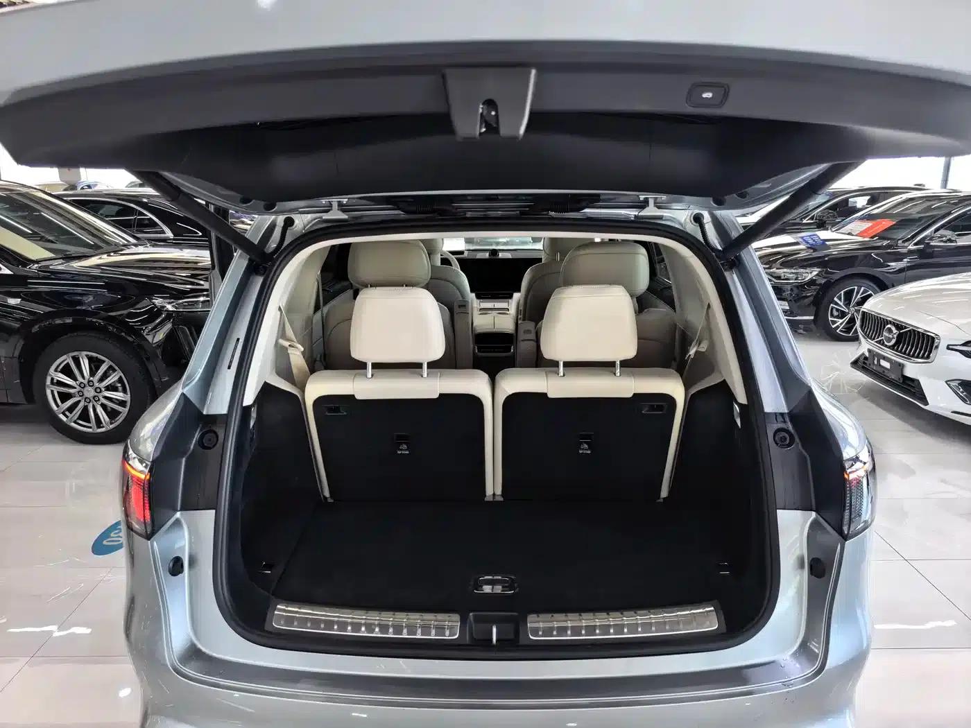 Wenjie M8 2025 Ultra Extended Range Edition (53.4kWh, 6-seater, 192-line LiDAR) — миниатюра 7