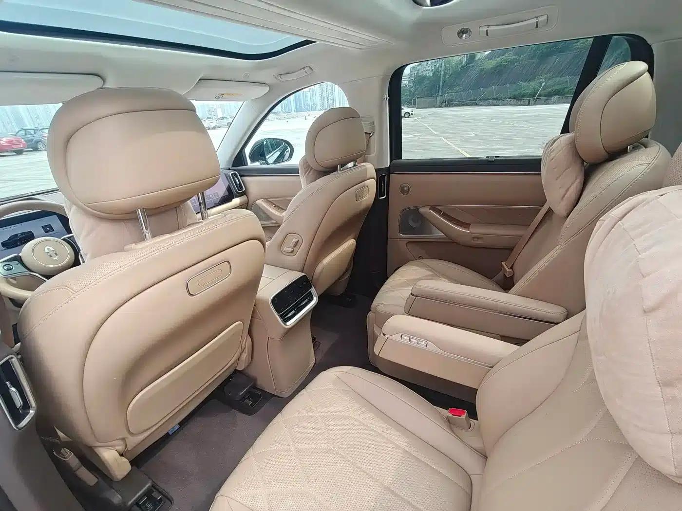 Wenjie M8 2025 Ultra Extended Range Edition (53.4kWh, 6-seater, 192-line LiDAR) — миниатюра 15