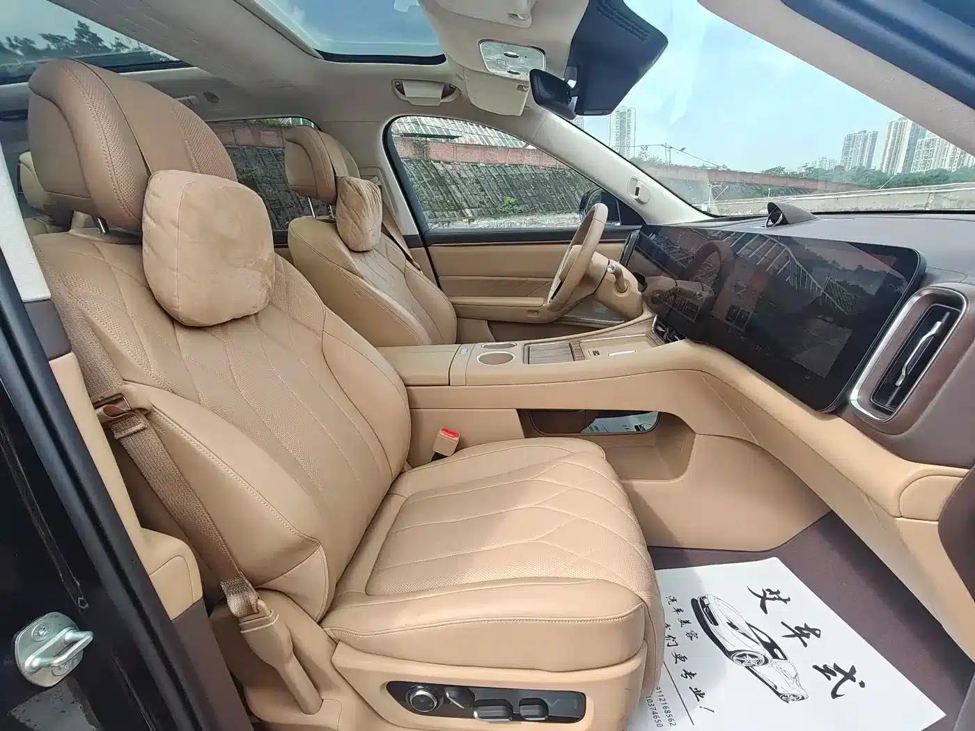 Wenjie M8 2025 Ultra Extended Range Edition (53.4kWh, 6-seater, 192-line LiDAR) — миниатюра 26