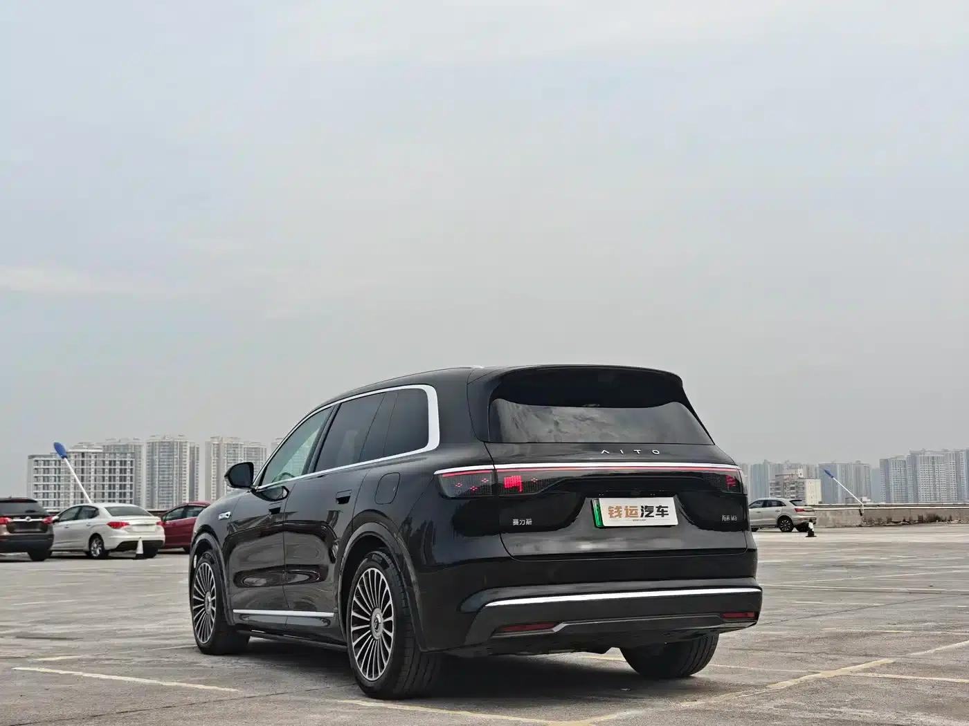 Wenjie M8 2025 Ultra Extended Range Edition (53.4kWh, 6-seater, 192-line LiDAR) — миниатюра 7