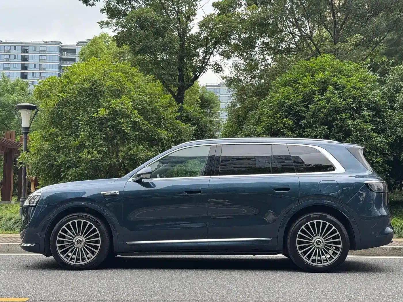Wenjie M8 2025 Ultra Extended Range Edition (53.4kWh, 5-seater, 192-line LiDAR) — миниатюра 3