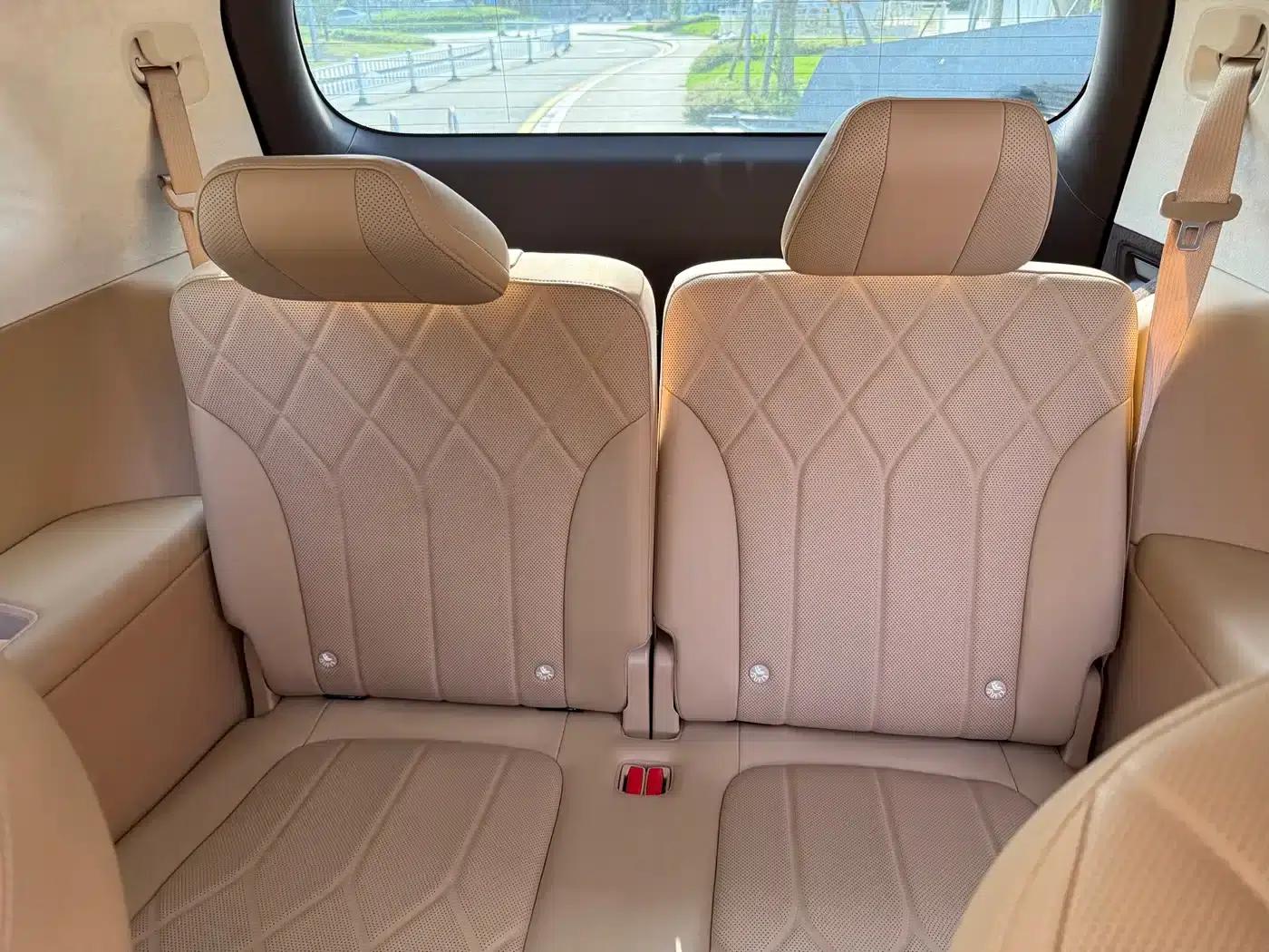 Wenjie M8 2025 Ultra Extended Range Edition (53.4kWh, 6-seater, 192-line LiDAR) — миниатюра 11