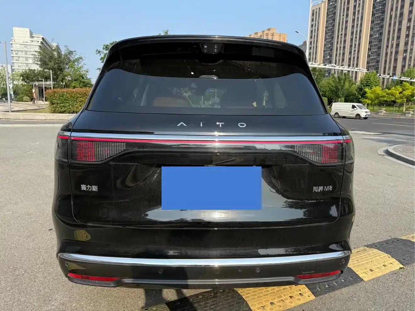 Wenjie M8 2025 Ultra Extended Range Edition (53.4kWh, 6-seater, 192-line LiDAR) — миниатюра 19