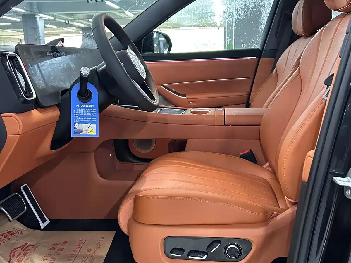 Wenjie M8 2025 Extended Range Max Edition 53.4kWh 6-Seater (896-line LiDAR) — миниатюра 3