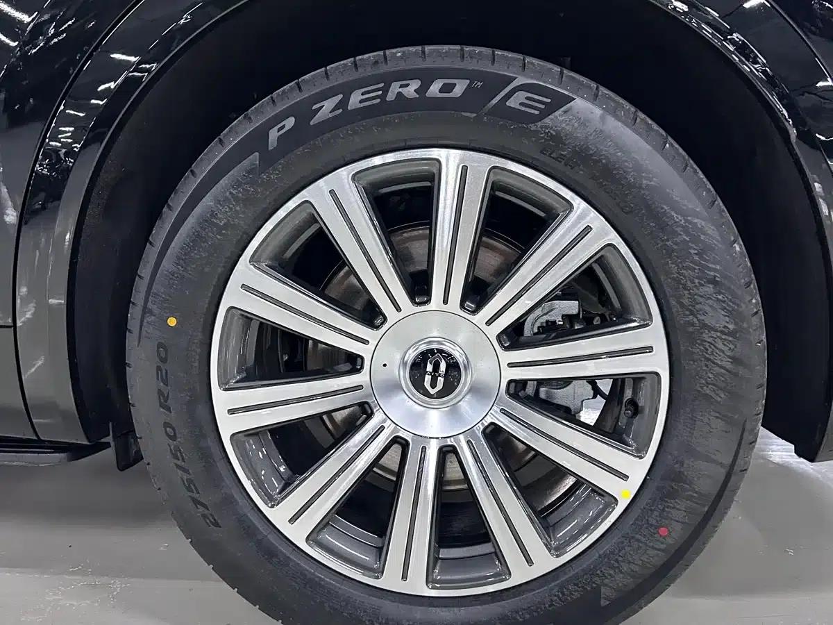 Wenjie M8 2025 Extended Range Max Edition 53.4kWh 6-Seater (896-line LiDAR) — миниатюра 6