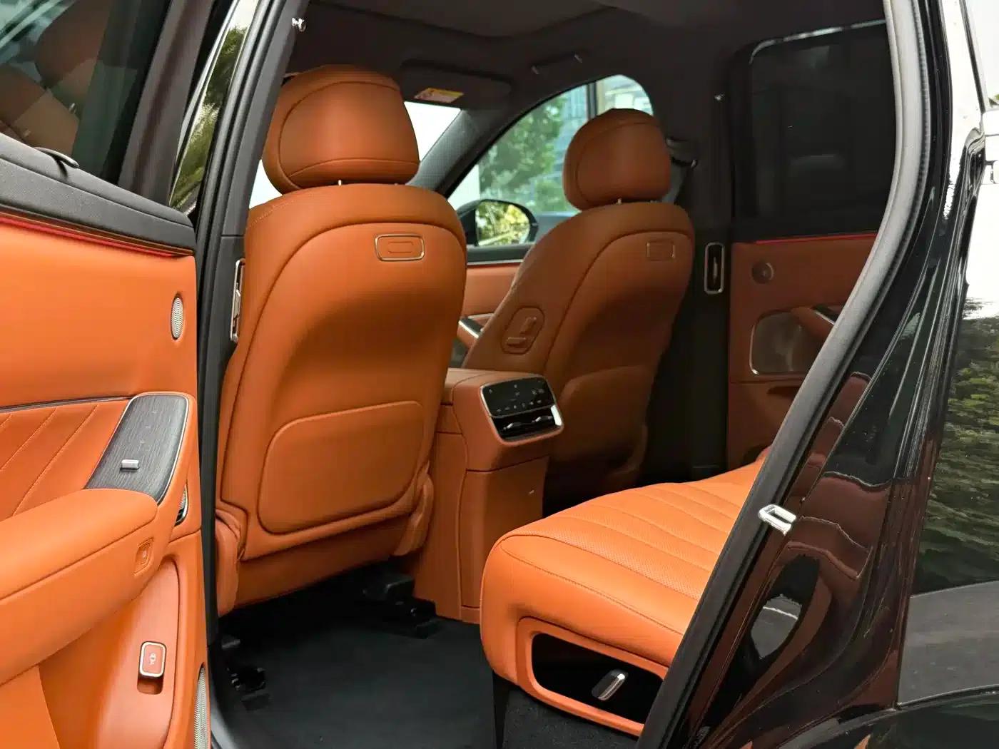 Wenjie M8 2025 Range Extended Max+ Version 53.4kWh 5-Seat Version (192-line LiDAR) — миниатюра 13