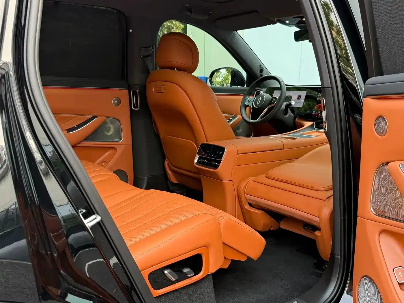 Wenjie M8 2025 Range Extended Max+ Version 53.4kWh 5-Seat Version (192-line LiDAR) — миниатюра 14