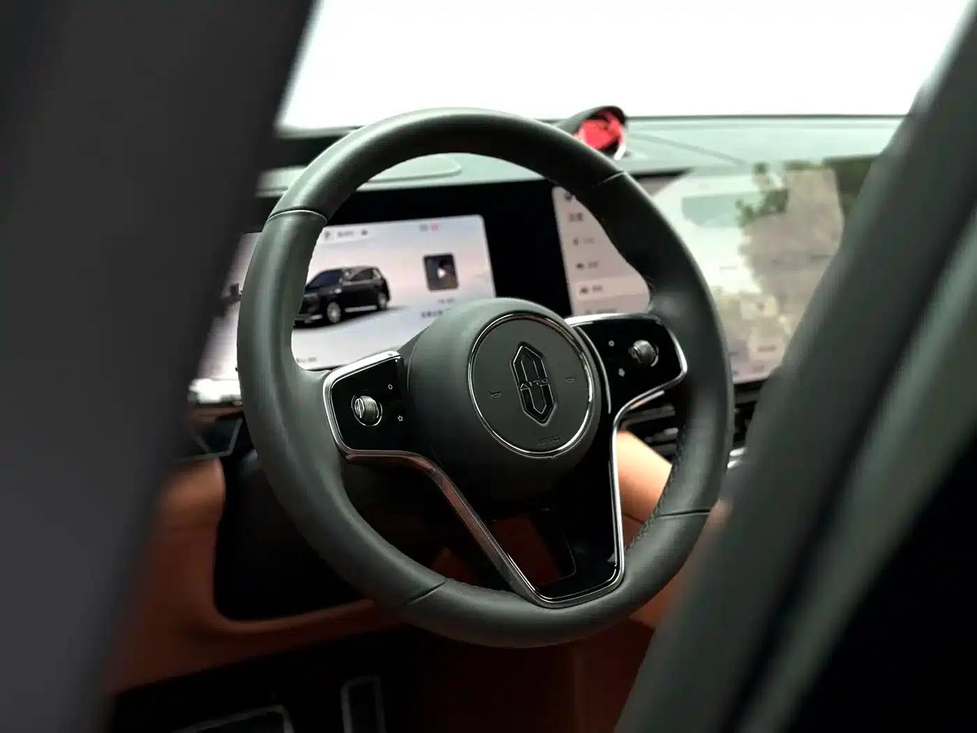 Wenjie M8 2025 Range Extended Max+ Version 53.4kWh 5-Seat Version (192-line LiDAR) — миниатюра 4