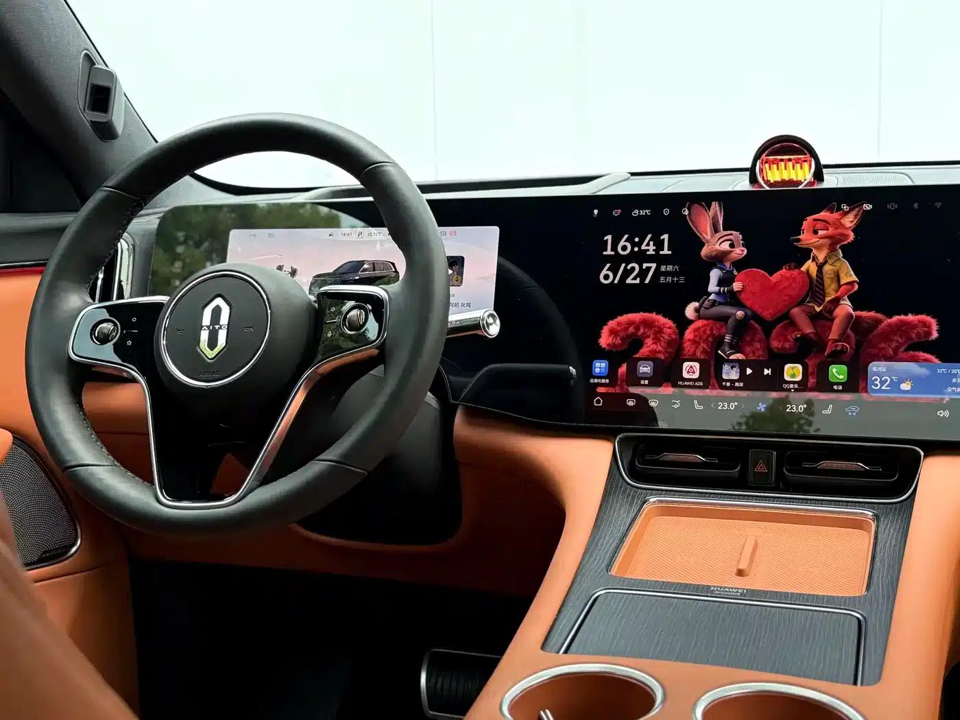 Wenjie M8 2025 Range Extended Max+ Version 53.4kWh 5-Seat Version (192-line LiDAR) — миниатюра 10