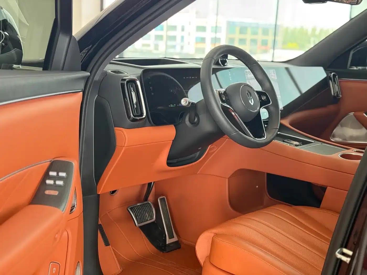 Wenjie M8 2025 Extended Range Max+ Version (53.4kWh, 5-seater, 192-line LiDAR) — миниатюра 6